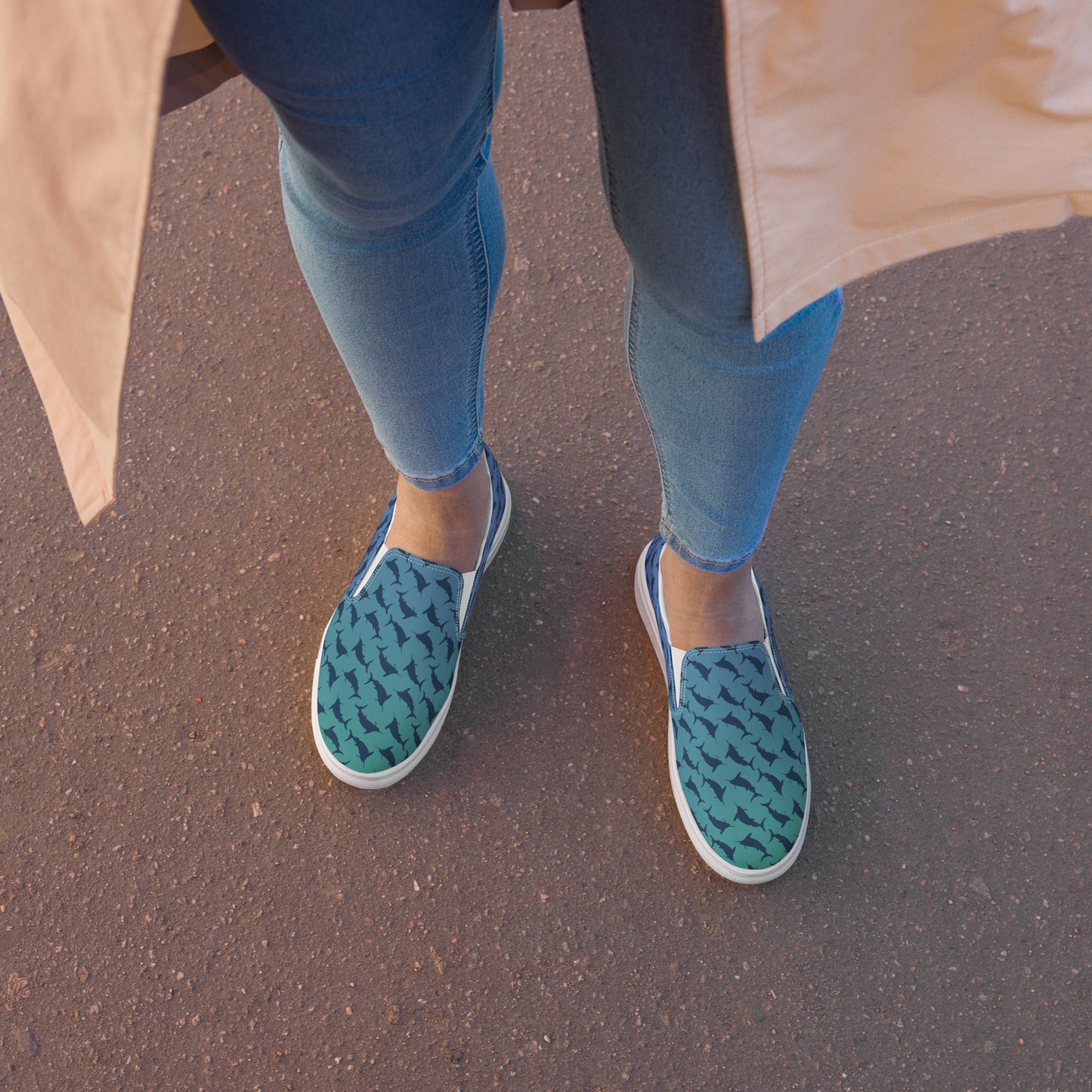 Green blue ombre navy marlin pattern Women’s slip-on canvas shoes
